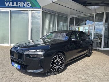 BMW i7  2025 