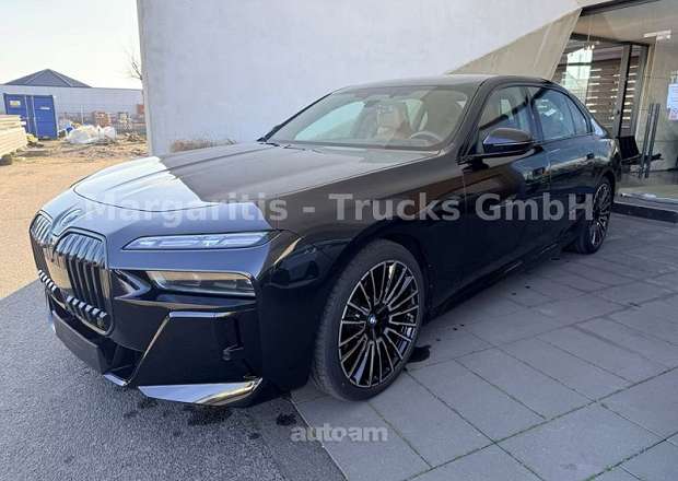 BMW 740