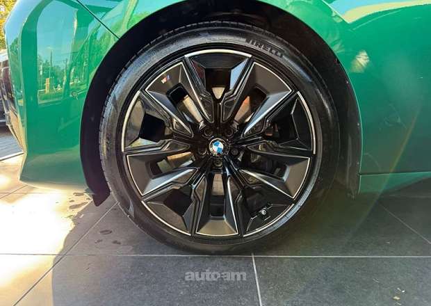 BMW 740