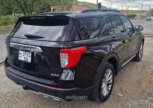 Ford Explorer