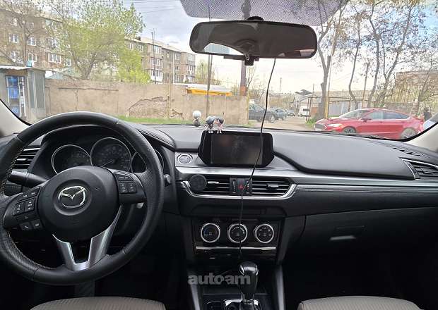 Mazda 6