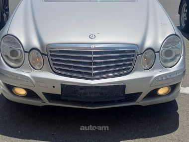 Mercedes-Benz E 240  2004 