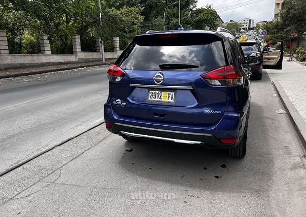 Nissan Rogue