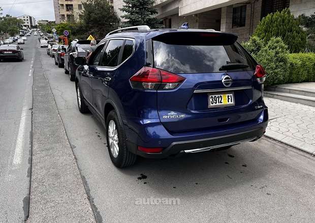 Nissan Rogue