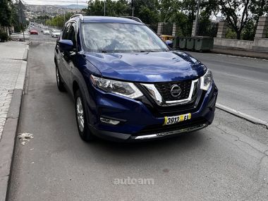 Nissan Rogue  2020 