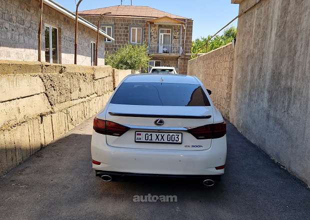 Lexus ES 300