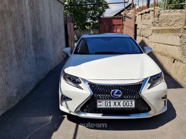 Lexus ES 300  2017 