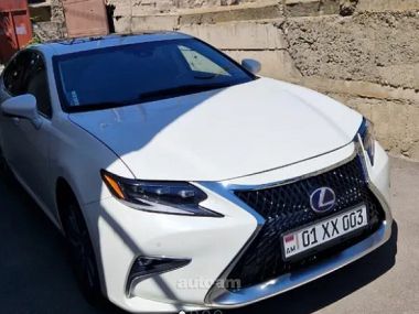 Lexus ES 300  2017 