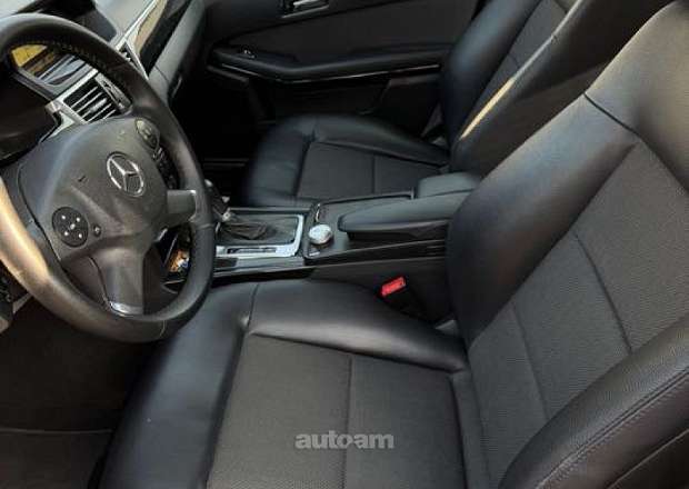 Mercedes-Benz E 200