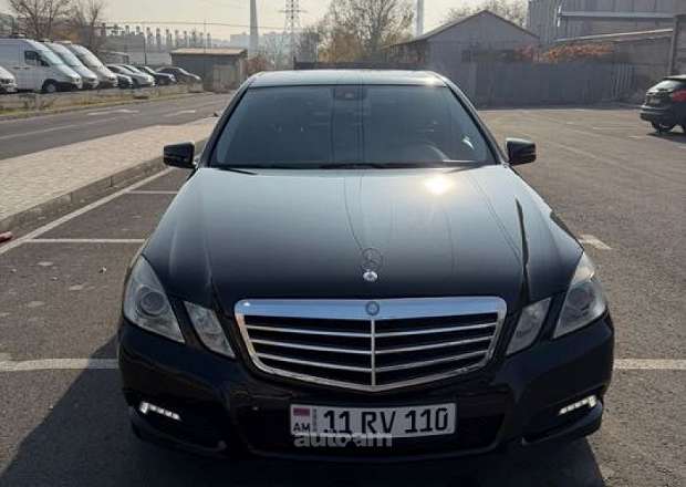 Mercedes-Benz E 200