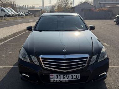 Mercedes-Benz E 200  2010 