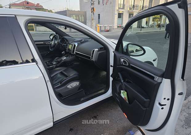 Porsche Cayenne 2014 — լուսանկար 5