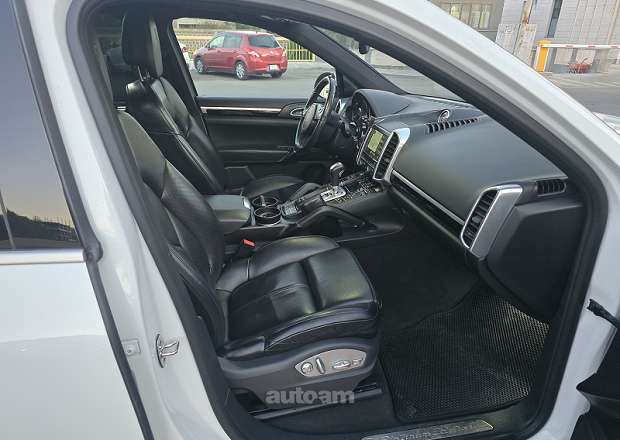 Porsche Cayenne 2014 — լուսանկար 6