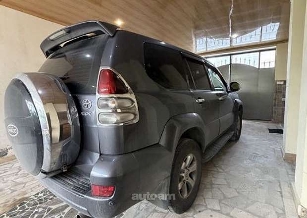Toyota Land Cruiser Prado