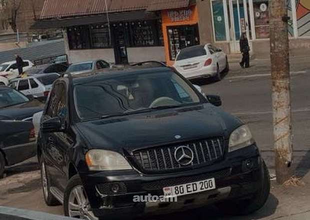 Mercedes-Benz ML 350