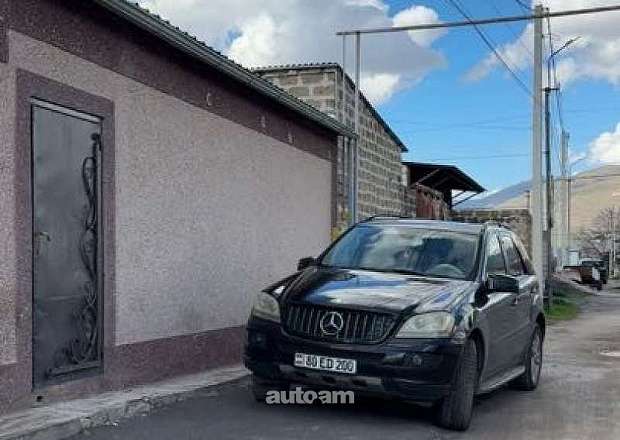 Mercedes-Benz ML 350