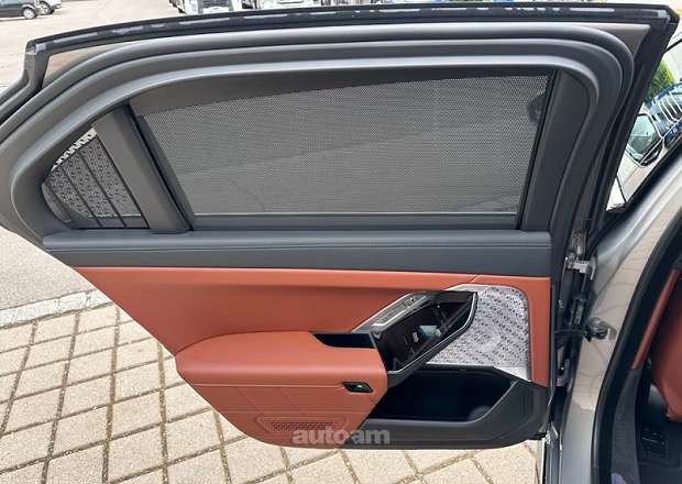BMW 740
