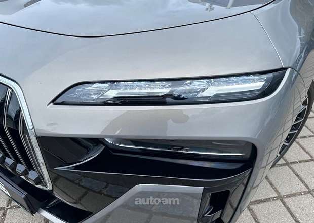 BMW 740