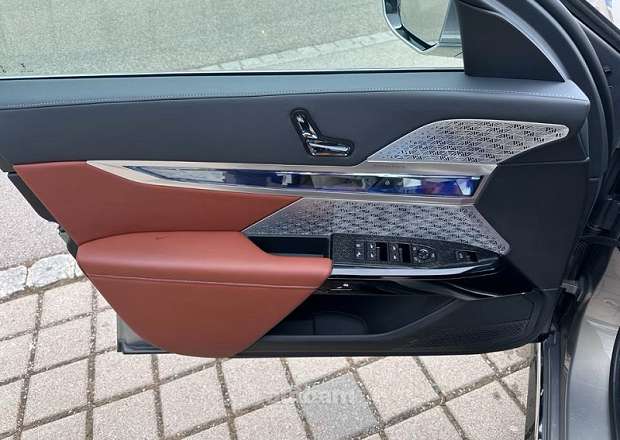 BMW 740