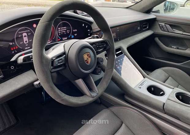 Porsche Taycan