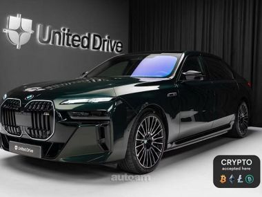 BMW i7  2024 