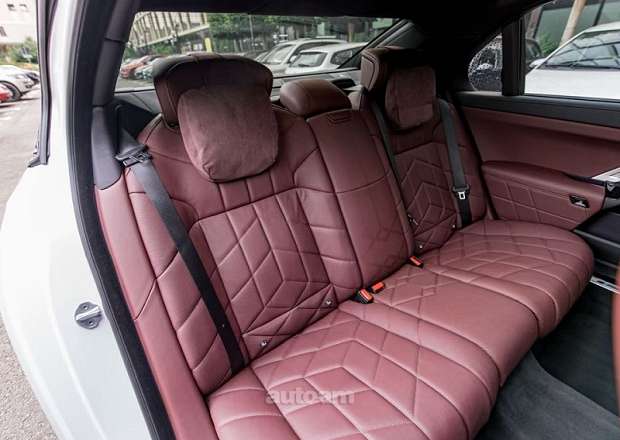 BMW 740