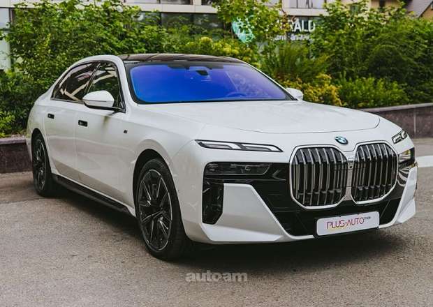 BMW 740