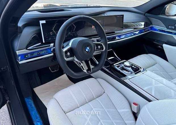 BMW 740
