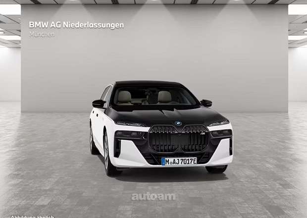 BMW i7