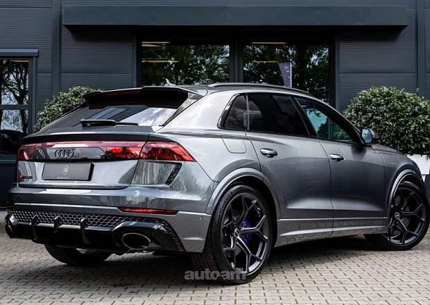 Audi RSQ8