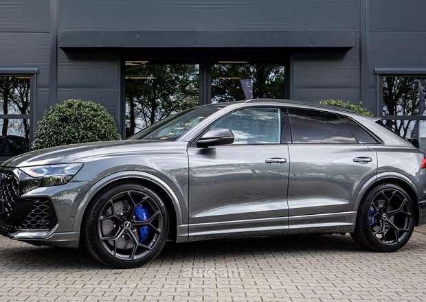 Audi RSQ8