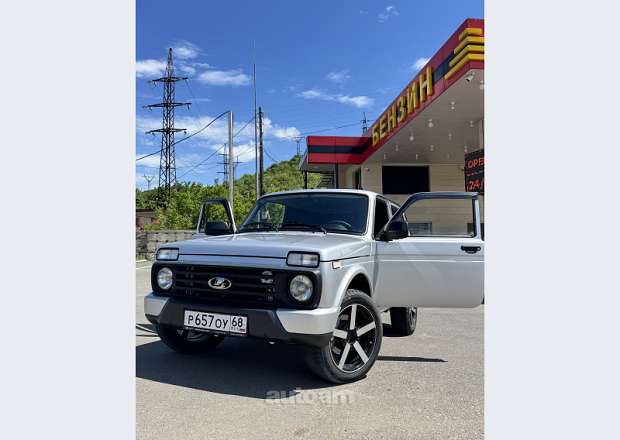 VAZ (Lada) 2121 NIVA (4x4)