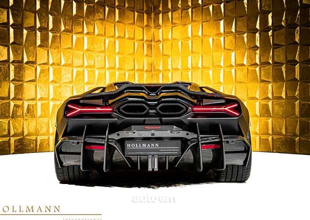 Lamborghini Revuelto