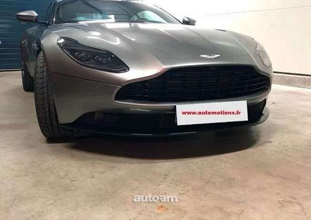 Aston Martin DB11
