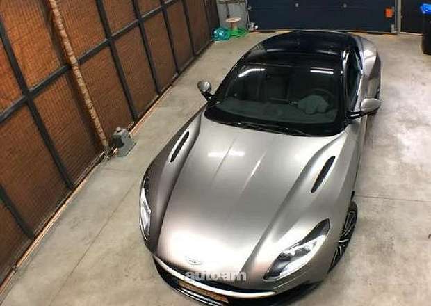 Aston Martin DB11