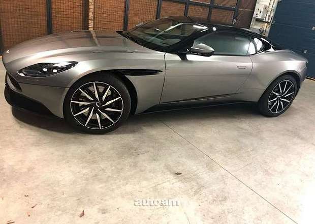 Aston Martin DB11