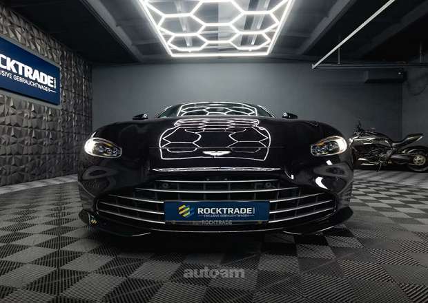 Aston Martin V8 Vantage