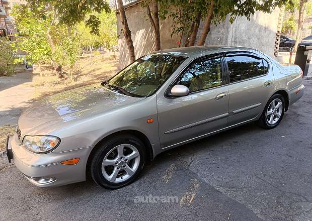 Nissan Maxima