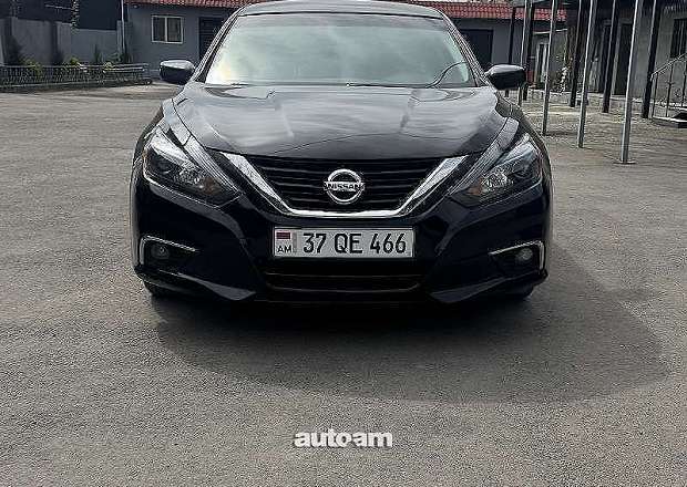 Nissan Altima 2018 — фото 1