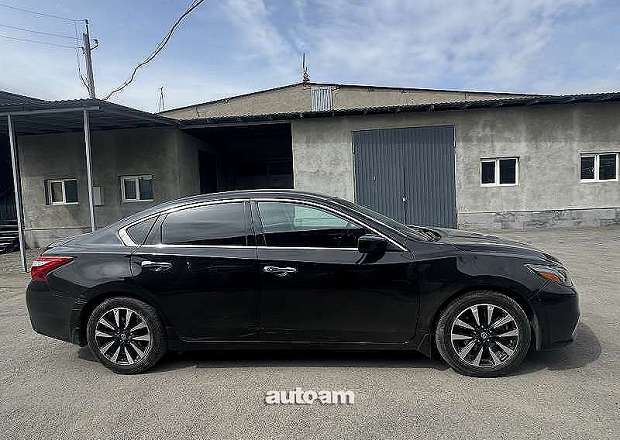 Nissan Altima 2018 — фото 3