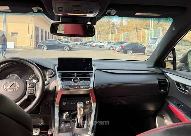 Lexus NX 300t