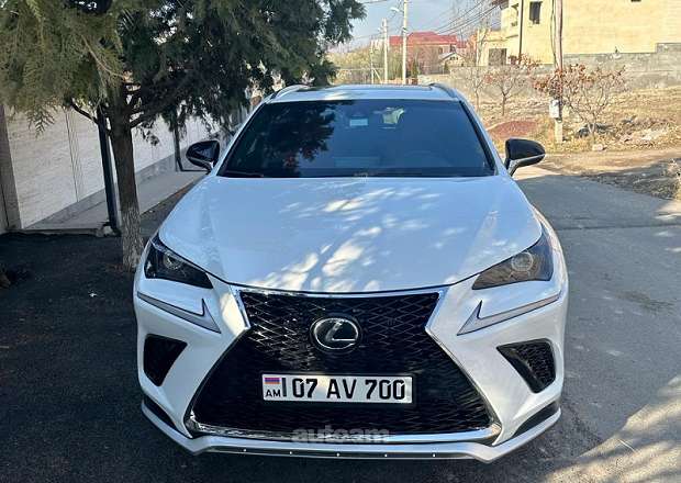 Lexus NX 300t