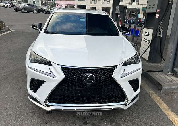 Lexus NX 300t