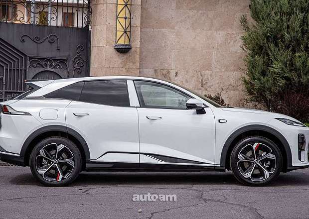 Changan Deepal S07
