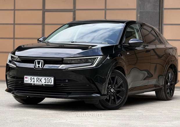Honda e:NP2