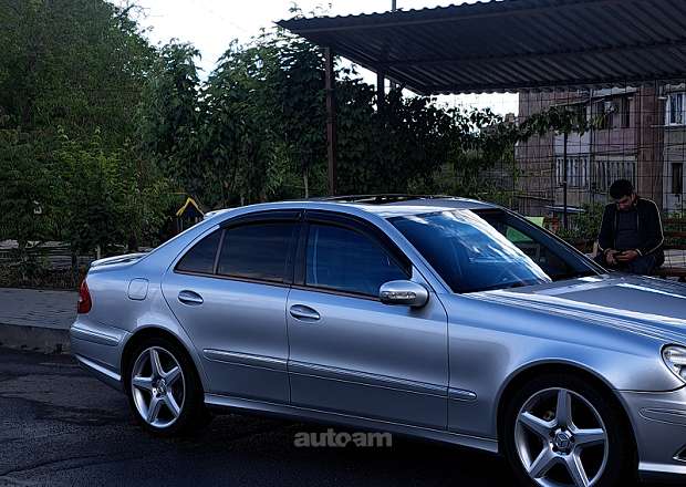Mercedes-Benz E 500
