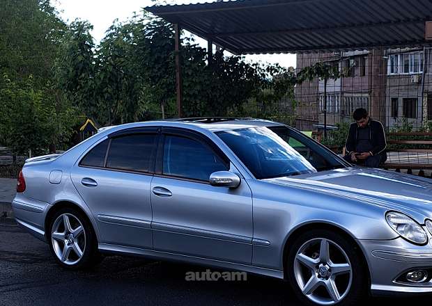 Mercedes-Benz E 500