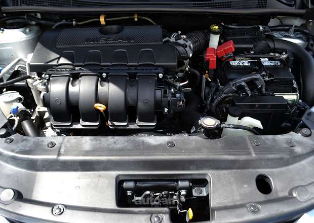 Nissan Sentra 2019 — լուսանկար 13