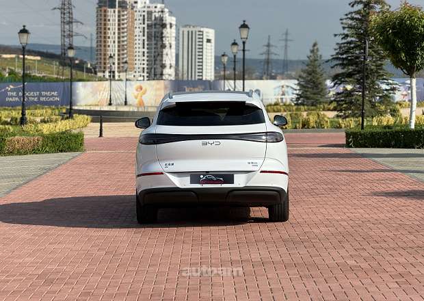 BYD SEA Lion 06