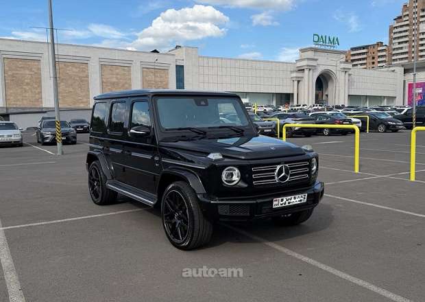 Mercedes-Benz G 550